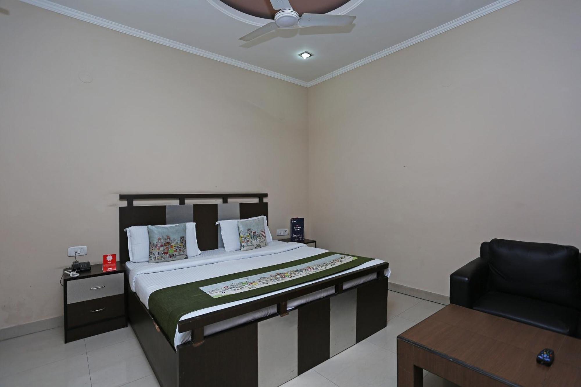 Hotel O Mukut Regency Ghaziabad Buitenkant foto